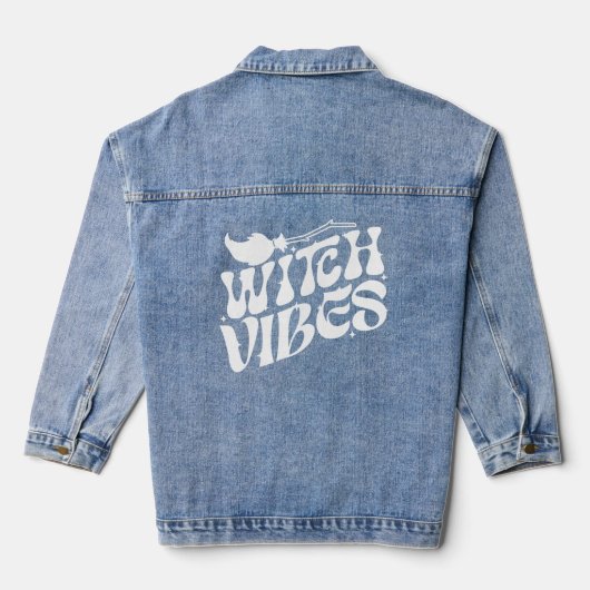Heks Vibes Halloween Magic Broom Denim Jacket (Achterkant)