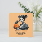 Heks zijn is het beste compliment vanavond. kaart (Staand voorkant)