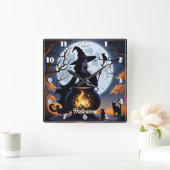 Heksen brouwen drankjes op een Halloween-avond Vierkante Klok (Huis)