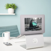 Heksen pet en kristallen bol sticker (Laptop op bureau)