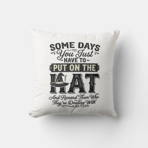 Heksenhoed Vintage Funny Halloween Typography Desi Kussen