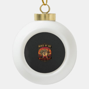 Heksenverpleegster Dag Nacht Kruis Handen Hallowee Keramische Bal Ornament