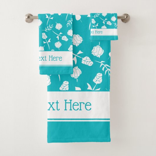 Helder Aqua Blauw en Wit Rosebud Bloempatroon Bad Handdoek (Insitu)