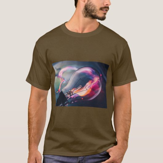 Helder Bollicht – Kunst op T-shirt (Voorkant)