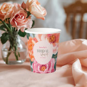 helder en krachtig levendig bloemend bruidsdouchef papieren bekers