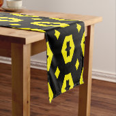 Helder geel en zwart: Geometriana 1 Korte Tafelloper (Voorbeeld)