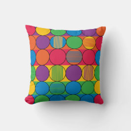 Helder gekleurde cirkels en strips kussen