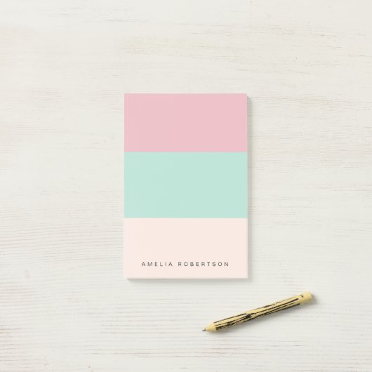 Helder gepersonaliseerd colorblock post-it® notes (Op bureau)
