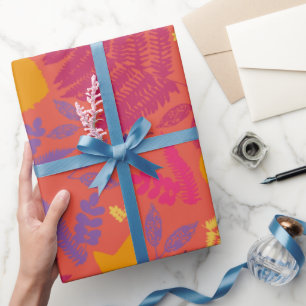 Helder, hete roze varenpatroon cadeaupapier