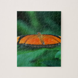 Helder Oranje en zwarte vlinder op leder Legpuzzel
