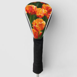 Helder oranje tulpen in het park golfheadcover