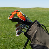 Helder oranje tulpen in het park   golfheadcover (Insitu)