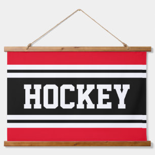 Helder rood Bold Zwart Wit Strepen HOCKEY Tekst Hangend Wandkleed