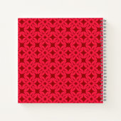 Helder Rood Sierlijk Patroon Met Monogram Notitieboek (Achterkant)