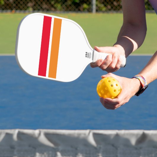 Helder rood Sinaasappel Racing Stripes witte achte Pickleball Paddle (Insitu)