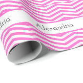Helder roze en witte chevron gestreept cadeaupapier (Rol Hoek)