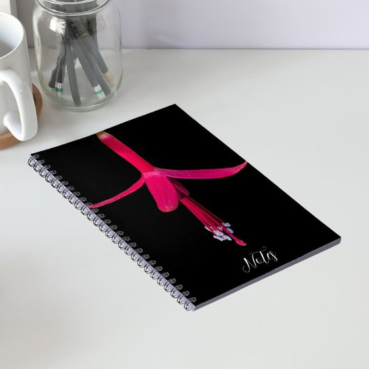 Helder Roze Fuchsia Bloem op Zwart Notitieboek