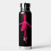 Helder roze fuchsia bloem op zwart waterfles (Links)