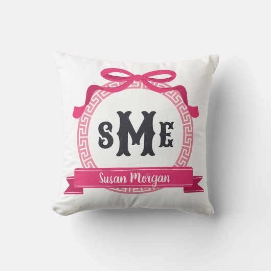 Helder Roze Griekse Sleutel Strik Monogram Kussen (Voorkant)