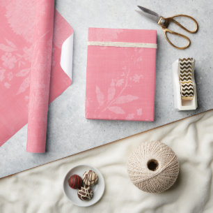 Helder roze op roze bloemmotief cadeaupapier