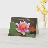 Helder Roze Waterlelie Bloem Denk aan Jou Kaart (Gele Bloem)