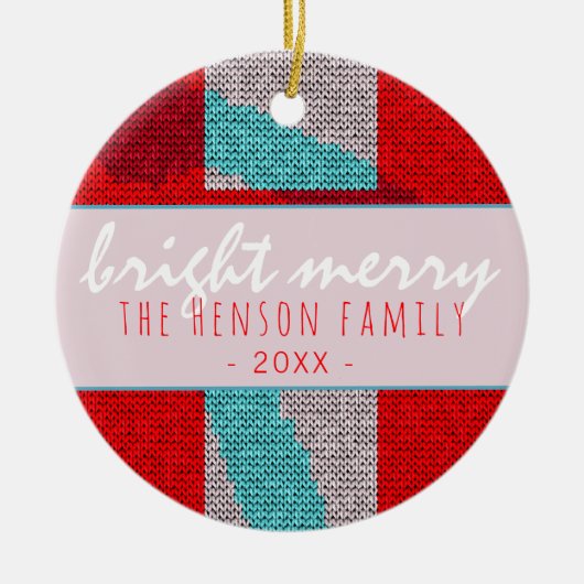 Helder vrolijk script rood breien breiend gezin keramisch ornament (Voorkant)