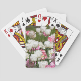 Helder witte en roze tulpen op een zonnige dag    pokerkaarten