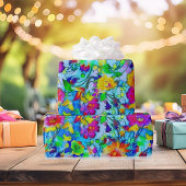 Helderblauwe bloemen cadeaupapier