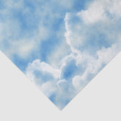 Helderblauwe hemel met vloeiende witte wolken tissuepapier (Detail)