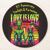Heldere aliens in liefde onder de hemel ronde kartonnen onderzetter (Voorkant)