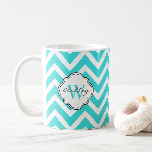 Heldere Aquamarijn Chevron Stripes met Monogram Koffiemok (Met donut)