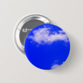 Heldere blauwe hemel en witte wolken ronde button 5,7 cm (Voorkant /achterkant)