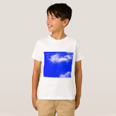 Heldere blauwe hemel en witte wolken t-shirt (Voorkant volledig)