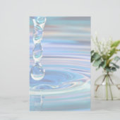 Heldere blauwe watervallen die stromen briefpapier (Staand voorkant)