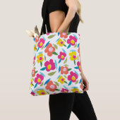 Heldere bloemen op wit tote bag (Dichtbij)