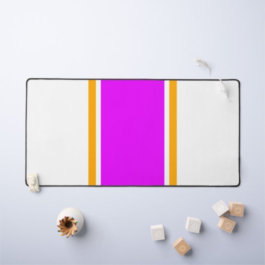 Heldere brede roze gele race strepen op wit bureaumat (Kindertafel)