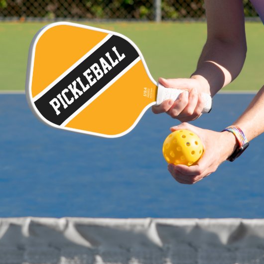 Heldere Gouden Geel Zwart Diagonaal Racing Stripes Pickleball Paddle (Insitu)