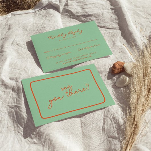 Heldere handgeschreven kleurrijke retro unieke bru RSVP kaartje