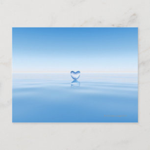 Heldere hartvorm op water briefkaart