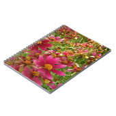 Heldere Hot Pink en gele Daisy bloemen Notitieboek (Linkerzijde)