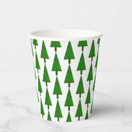 Heldere kerstbomen op wit papieren bekers