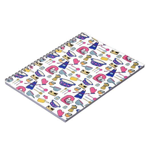 Heldere keukengerei met kookpan notitieboek (Linkerzijde)