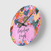 Heldere kleurrijke harten gepersonaliseerde kinder ronde klok (Hoek)