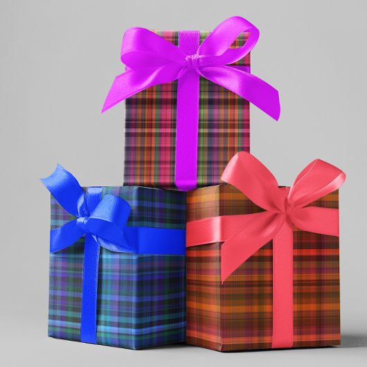 Heldere kleurrijke leuke geruite patronen inpakpapier vel