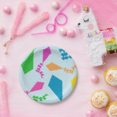 Heldere kleurrijke vliegers in de lucht papieren bordje (Feest)