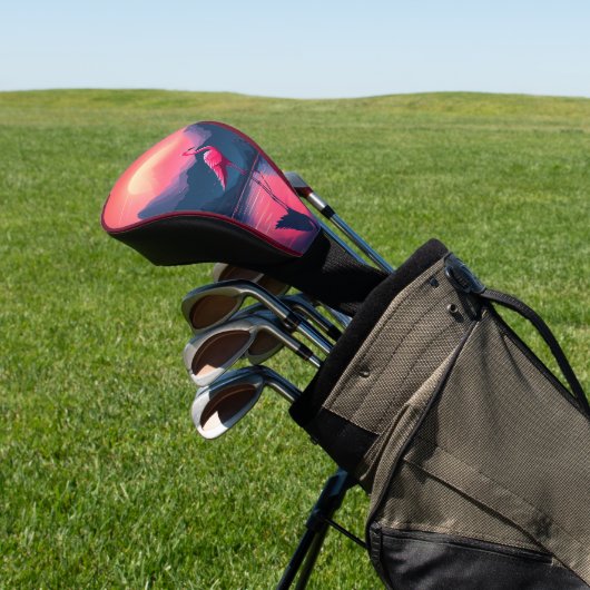 Heldere levendige moderne zonsondergang flamingo golfheadcover (Insitu)