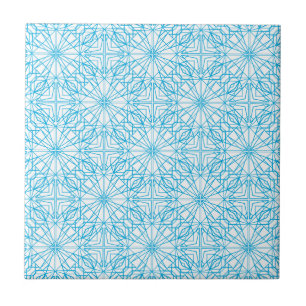 Heldere lichtblauwe witte geometrische symmetriepa tegeltje