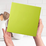 Heldere lime Groene Effen Kleur Eenvoudige Duideli Tegeltje<br><div class="desc">Dit is een afdruk. Niet bestemd voor gebruik buitenshuis. We stellen voor dat u één tegel bestelt naar de review voordat u een grote bestelling plaatst. Dit is een ontwerptegel met elk kleurenschema. Je zou het kunnen gebruiken als een wandtegel als een hooglicht of een hele muur voor een spatje...</div>