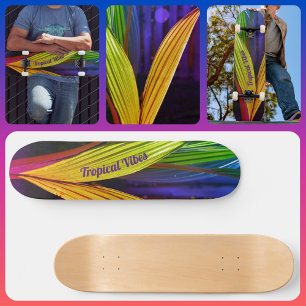 Heldere, meerkleurige palmtropische vibes persoonlijk skateboard