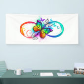 Heldere oneindigheid met regenboog vlinder spandoek (Beurs)
